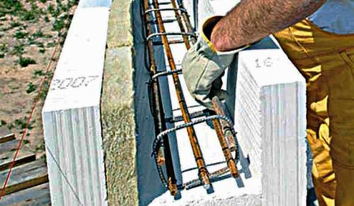 Дом из газобетонных блоков. Дом с газоблока – преимущества и слабые стороны