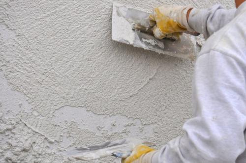 Механизированная штукатурка стен – технология и особенности нанесения штукатурки при помощи аппарата