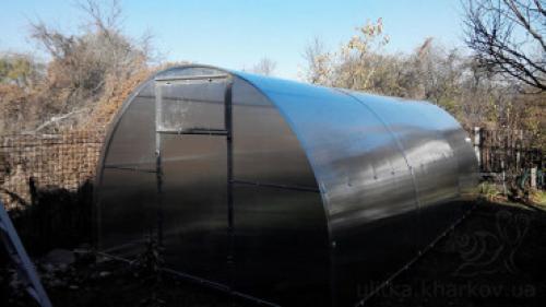 Как выбрать поликарбонат для теплицы. Виды пластика для теплиц 01