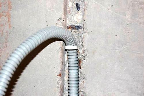 Проводка в деревянном доме правила. Электропроводка в деревянном доме своими руками: 10 секретов монтажа