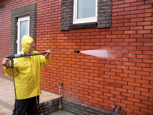 Как убрать высолы на кирпиче народными средствами