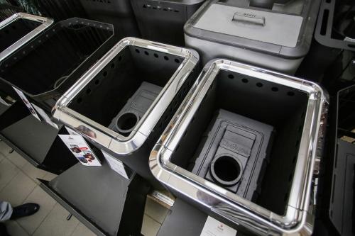 Какая печь в баню лучше чугунная или стальная. Чугунная или стальная?