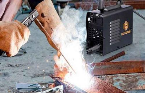 Какой сварочный аппарат лучше для дома инвертор или полуавтомат. Что лучше выбрать для дома: инвертор или полуавтомат?