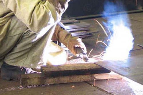 Почему нельзя работать болгаркой рядом с инверторным сварочным аппаратом. Ошибки при сварке