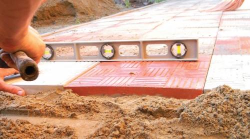 Пескосмесь для тротуарной плитки пропорции. Укладка тротуарной плитки на песок с цементом своими руками