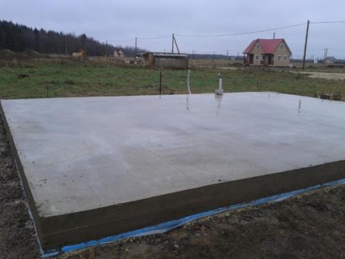 Фундамент под гараж своими руками плита. Плита под гараж: когда применяют такой фундамент?