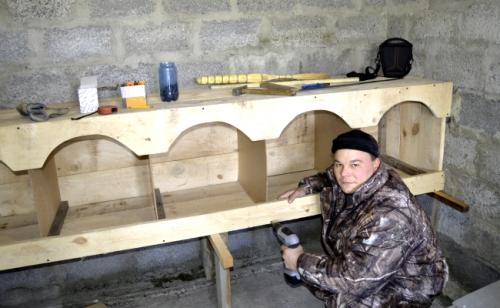 Сколько гнезд Нужно для 20 кур. Гнездо-будка