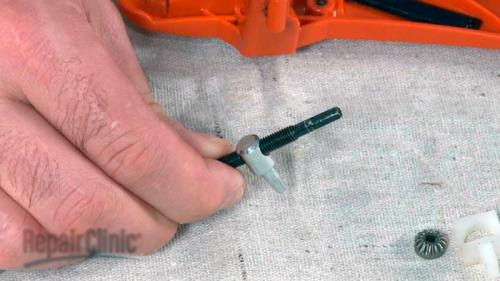 Как Натянуть Цепь На Бензопиле макита. Как натянуть цепь на бензопиле: установка и правильная работа