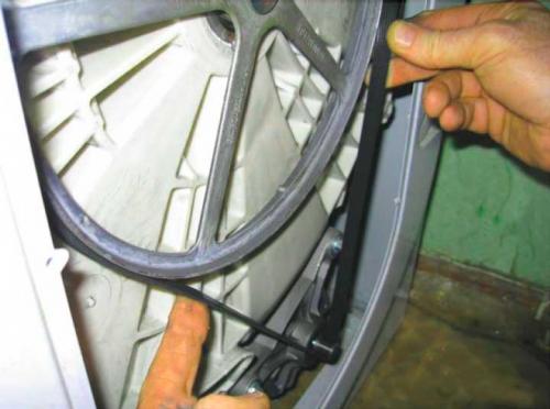 Замена подшипника в стиральной машине Indesit WISL 105X. Замена подшипника в барабане стиральной машины Indesit своими руками