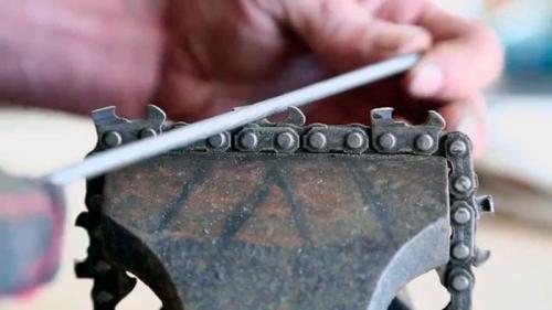Как Натянуть Цепь На Бензопиле макита. Как натянуть цепь на бензопиле: установка и правильная работа