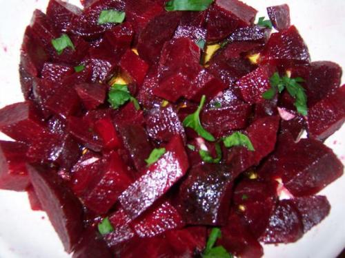 Сырая и варёная свёкла одинаково полезна для организма.. Вред и польза вареной свеклы для организма 01