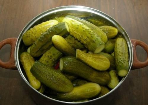 Как законсервировать на зиму малосольные огурцы. Малосольные огурчики, законсервированные на зиму 01