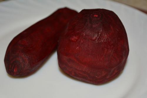 Рецепт салат из вареной свеклы. Салаты из вареной свеклы — 7 простых и очень вкусных рецептов