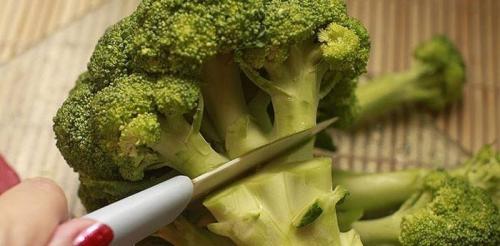 Сколько варить брокколи перед жаркой. Сколько варить брокколи
