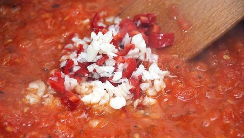 Паста с базиликом. Спагетти с помидорами и базиликом – быстро, вкусно, полезно!