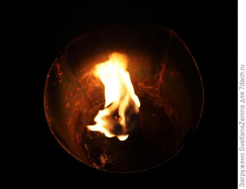 Отопление теплицы свечой.</p>
<p> Обогреет, осветит и водички вскипятит, или Самодельная походная свеча для обогрева теплицы