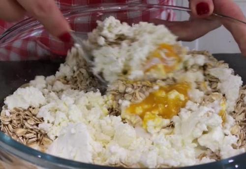 Торт с овсяными хлопьями. Диетический тортик из овсянки без муки и сахара