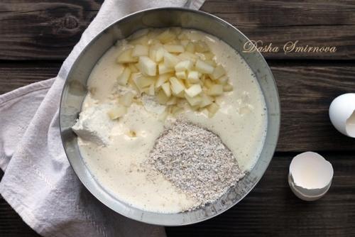 Шарлотка с яблоками с овсяными хлопьями. ПП шарлотка из овсяных хлопьев с яблоками и творогом