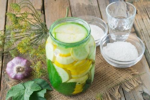 Кабачки сладкие кружочки. Консервирование кабачков на зиму на литровую банку. Фото рецепт