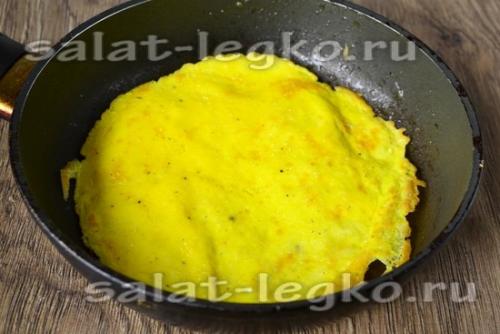 Салат разбойничий с блинами и курицей. Секреты готовки салата из блинчиков и куриного копченого мяса 27