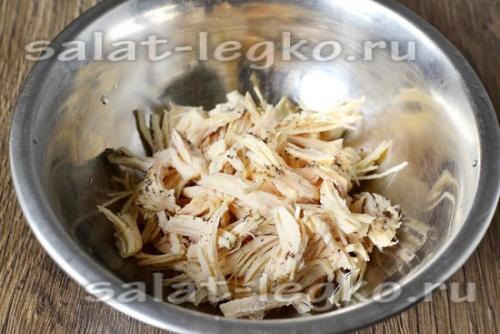 Салат разбойничий с блинами и курицей. Секреты готовки салата из блинчиков и куриного копченого мяса 25