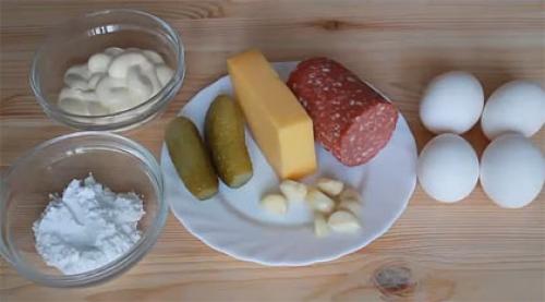 Салат разбойничий с блинами и курицей. Секреты готовки салата из блинчиков и куриного копченого мяса 12 Салат разбойничий с блинами и курицей. Секреты готовки салата из блинчиков и куриного копченого мяса 12