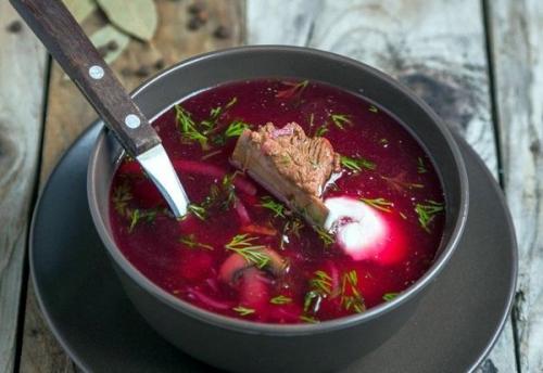 Почему свёкла, а не свекла. Борщ и свекла: как сохранить рубиновый цвет. И почему свекла цвет теряет