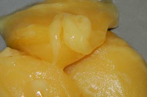 Мед засахарился крупинками. Засахаренный мед