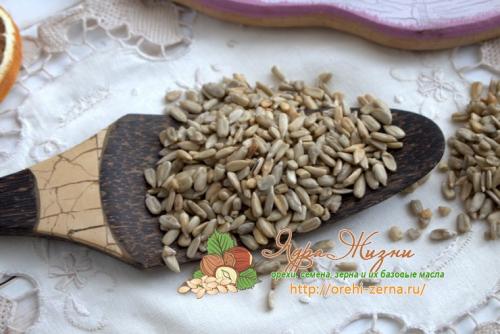 Как жарить семечки без кожуры. Как пожарить очищенные семечки подсолнуха самостоятельно — пошаговая фото инструкция