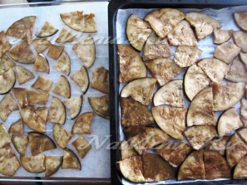 Чипсы из баклажанов в сушилке. Баклажановые чипсы. Блюдо рассчитано на