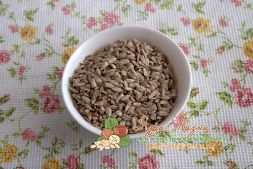 Как жарить семечки без кожуры. Как пожарить очищенные семечки подсолнуха самостоятельно — пошаговая фото инструкция