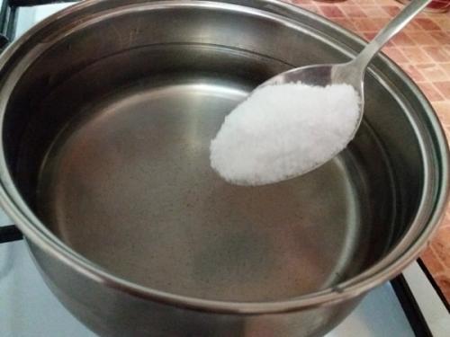 Когда солить огурцы на зиму в банках. Как солить огурцы на зиму в банках. Простой рецепт