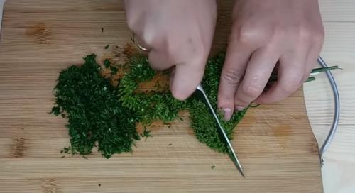 Как вкусно законсервировать переросшие огурцы. Переросшие огурцы на зиму, пальчики оближешь! (Что сделать из больших огурцов ?)