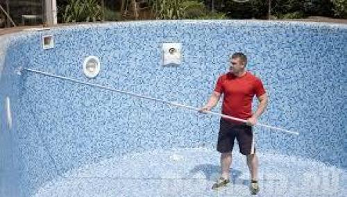 Бассейн зимой на улице. Консервация бассейна на зиму инструкция (подробно)