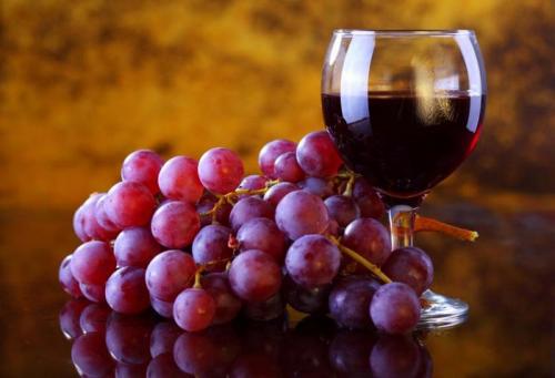 Jak se vyrábí suché červené víno