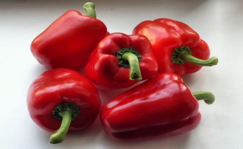 Je možné sbírat zelené papriky