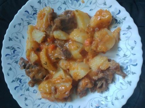 У картошки странный вкус. Попробовал жаркое из говядины от «Мираторга». Очень странный вкус