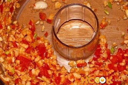 Зелёные помидоры с чесноком и зеленью без закатки. Рецепт 6: квашеные с чесноком зеленые помидоры