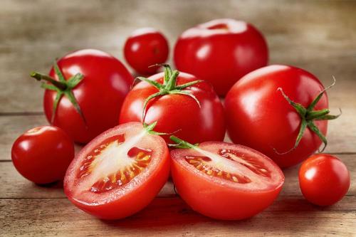 Почему красные помидоры внутри зеленые. Почему помидоры вырастают внутри белыми и жесткими