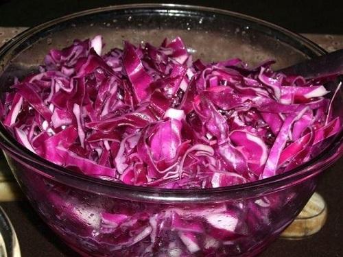 Сок краснокочанной капусты. Польза красной капусты