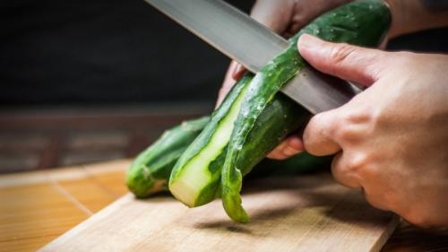 Огурцы горькие причина. На грядке в открытом грунте 01