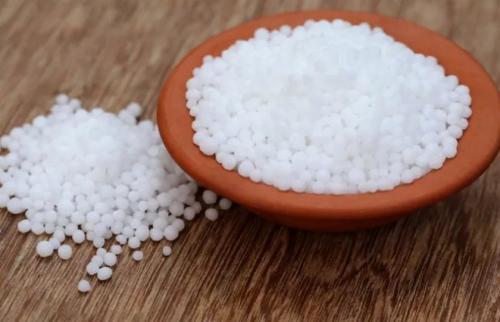 Обработка смородины мочевиной. Мочевина для обработки смородины весной — свойства