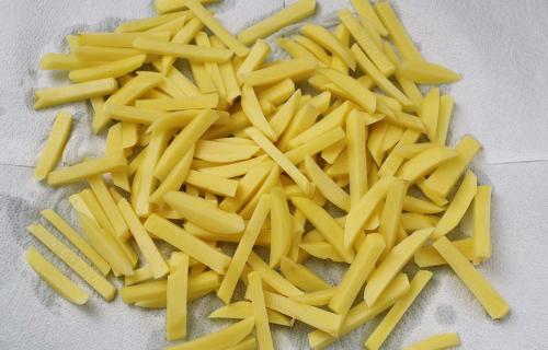 Картошка фри в духовке. Как приготовить картофель-фри в духовке — простой рецепт в домашних условиях без фритюрницы с пошаговыми фото