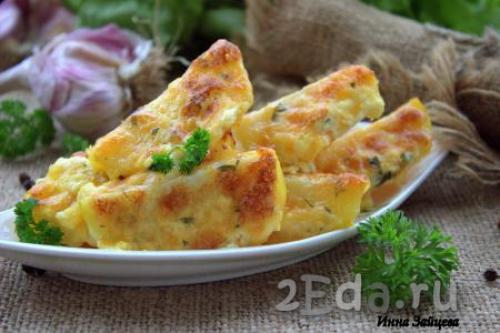 Картофель в духовке с сыром и майонезом. Картошка под сыром с майонезом в духовке 08