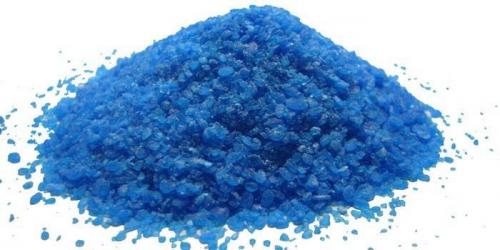 Обработка роз медным купоросом осенью. Опрыскивание медным купоросом осенью