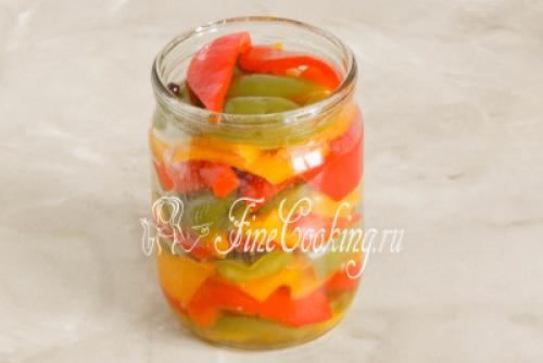 Перец с петрушкой и чесноком на зиму без стерилизации. Перец маринованный на зиму, простой рецепт с чесноком (без стерилизации) 16