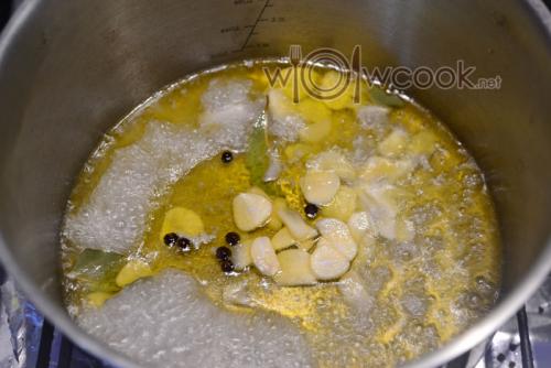 Перец с петрушкой и чесноком на зиму без стерилизации. Перец маринованный на зиму, простой рецепт с чесноком (без стерилизации)