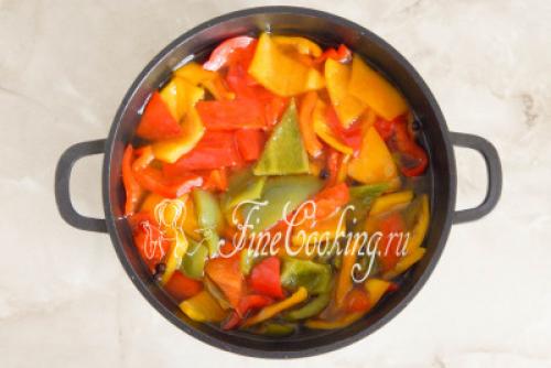 Перец с петрушкой и чесноком на зиму без стерилизации. Перец маринованный на зиму, простой рецепт с чесноком (без стерилизации) 15