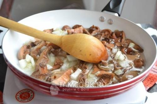 Как приготовить рыжики в сметане. Пошаговый рецепт с фото и видео