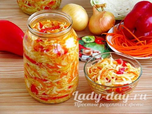 Салат капуста морковь перец болгарский. Вкусный салат из капусты на зиму: «Витаминный»